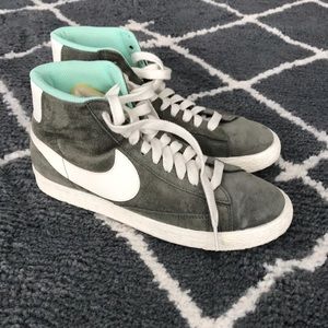 Nike Green High-Tops